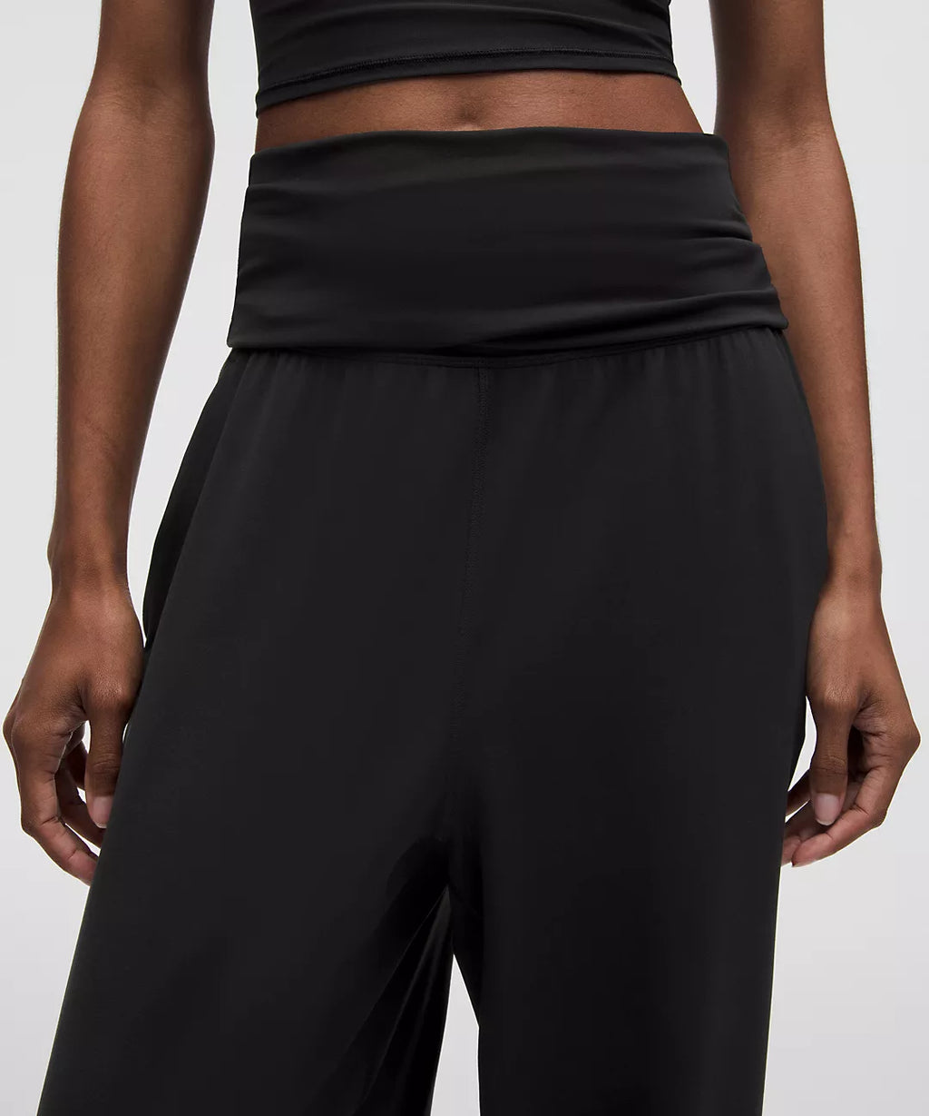 Align™ Foldover Relaxed Jogger Regular